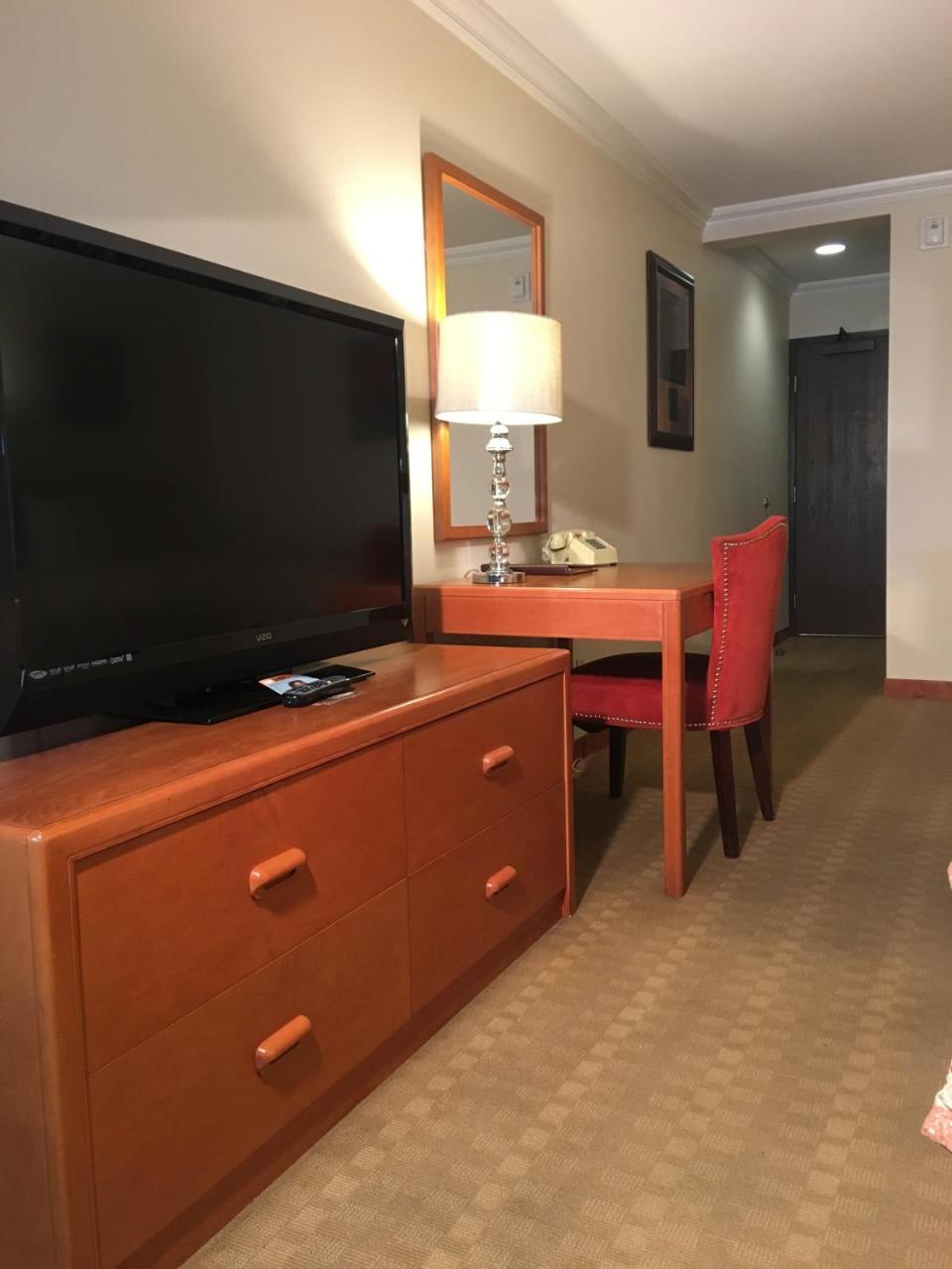 Acorn Motor Inn Oak Harbor Exterior foto